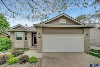 6532 Darlington Ct, Lincoln, NE 68510