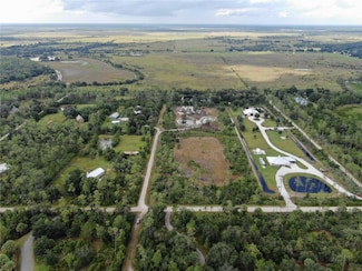 32801 Us-441 S Unit 12, Yeehaw, FL 34972