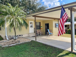 614 Sycamore Square, Lady Lake, FL 32159