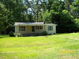 229 W Red Cross St, Atkinson, NC 28421