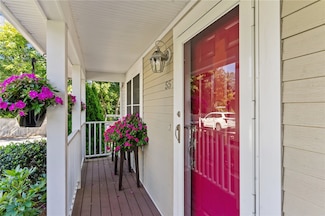 55 Vine St, East Greenwich, RI 02818