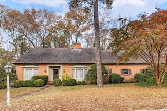 2100 Rivoli St, South Boston, VA 24592