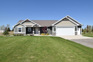 7272 7 Mile Rd, Freeland, MI 48623