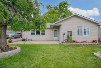 11648 S Ridgeland Ave, Worth, IL 60482