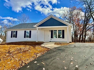 4446 Stonewall Rd NW, Roanoke, VA 24017