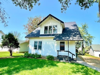 508 2nd Ave, Goodhue, MN 55027