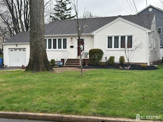 29 Glendale Rd, Colonia, NJ 07067