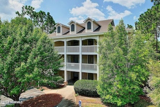 3350 Club Villas Dr Unit 205, Southport, NC 28461