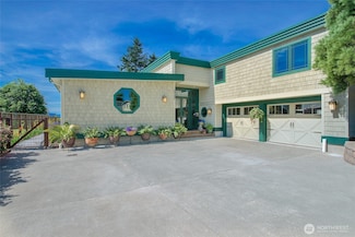 5727 Nakat Way, Blaine, WA 98230