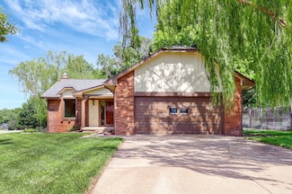 708 Wendy Kay Ln, Mulvane, KS 67110