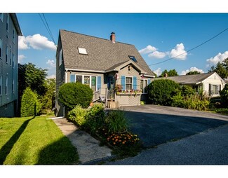 17 Carlstad St, Worcester, MA 01607