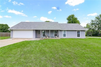130 SE 1171, Knob Noster, MO 65336