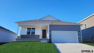 5532 N 187th St, Bennington, NE 68007