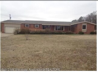 5955 Poplar Corner Rd, Walls, MS 38680