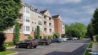 119 Cory Ln, Elmwood Park, NJ 07407