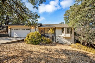 19143 Moon Ridge Rd, Hidden Valley Lake, CA 95467