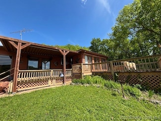 496 Welcome Dr, Camdenton, MO 65020