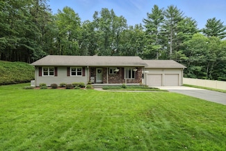 622 E Mountain Rd, Westfield, MA 01085