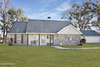318 Herlil Cir, Carencro, LA 70520