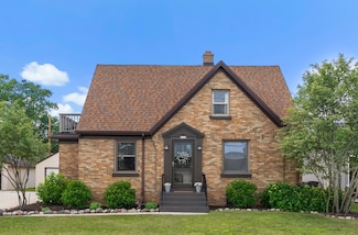 4218 S 12th St, Sheboygan, WI 53081