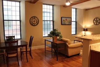 64 Beacon St Unit C-120, Worcester, MA 01610