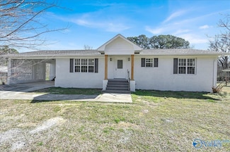 1424 Maple Ln NE, Arab, AL 35016