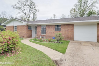 2412 Knox St, Gulfport, MS 39503
