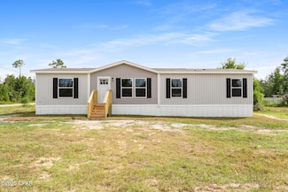 6420 Oakenshaw Dr, Youngstown, FL 32466