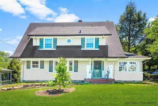 9 Summit Ave, Larchmont, NY 10538