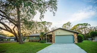 2719 Forest Knoll Dr, Sarasota, FL 34232