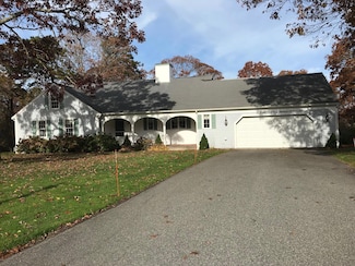 188 Dromoland Ln, Barnstable, MA 02630