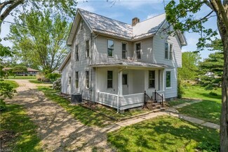 6464 Creston Dr SW, Canton, OH 44706