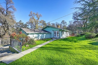 13765 Wright Rd, Auburn, CA 95602