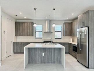 559 NE 21st Ct Unit 5, Wilton Manors, FL 33305