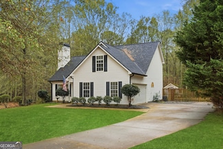 5 Riverside Dr, Sharpsburg, GA 30277