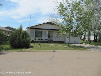 225 1st Ave NE, Beach, ND 58621
