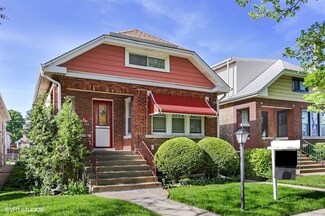 2418 W Berenice Ave, Chicago, IL 60618