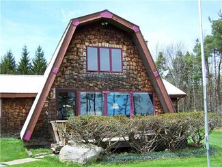 10820 Crump Rd, Holland, NY 14080