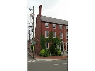 177 State St, Portsmouth, NH 03801