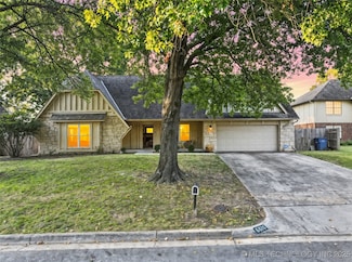 6616 E 89th Place, Tulsa, OK 74133