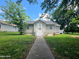 3021 W Perkins St, Joplin, MO 64801