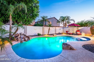 6805 W Tether Trail, Peoria, AZ 85383