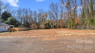 2800 Mccombs St, Charlotte, NC 28208