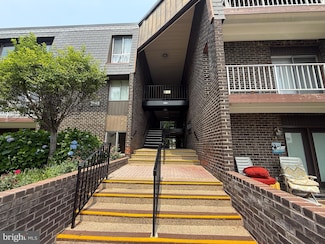 3198 Old Post Dr Unit 31981, Pikesville, MD 21208