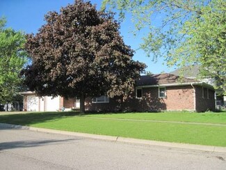 902 Evans Ave, Ashton, IL 61006