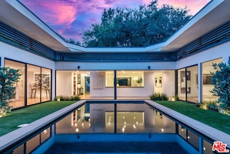 15941 Skytop Rd, Encino, CA 91436