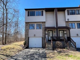 217 Village Ct, Kingston, NY 12401