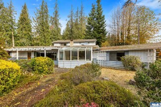 152 Fitzgerald Rd, Sequim, WA 98382