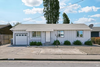 1282 Lindberg Ln, Petaluma, CA 94954