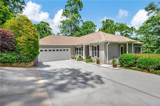 100 Evergreen Ct, Fair Play, SC 29643